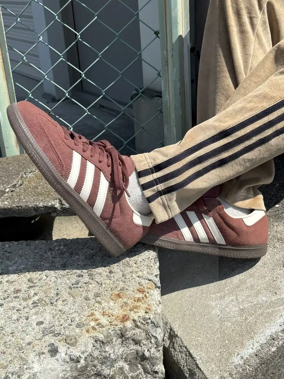 【株式会社ZOZO】 ZOZOTOWNコラボモデル！秋らしいバーガンディカラーと上品なスウェード素材のSAMBA OGを9月5日より販売開始！