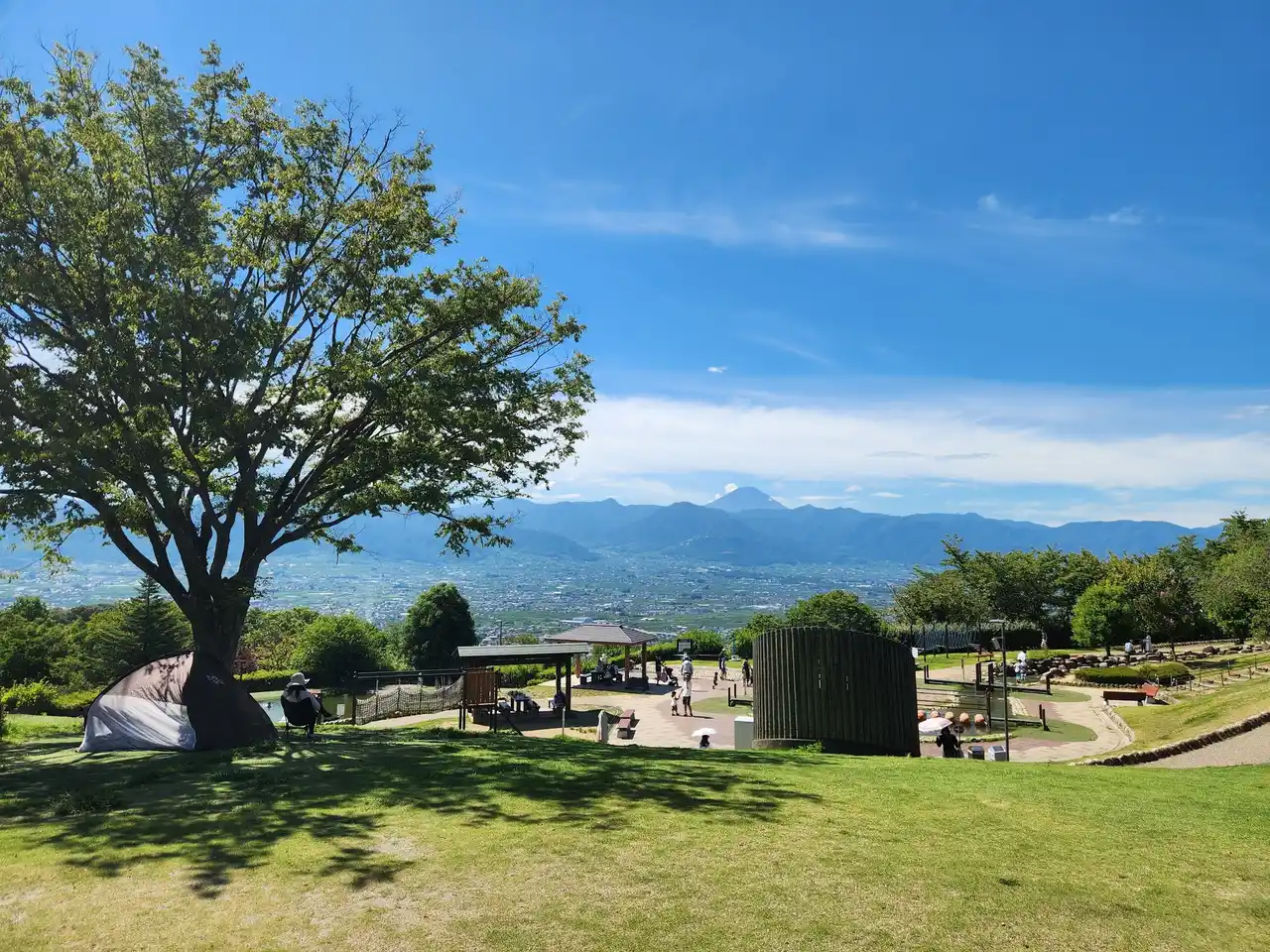 【富士山を望む山梨県笛吹川フルーツ公園】開園30周年を迎えた公園の魅力を一挙公開。
