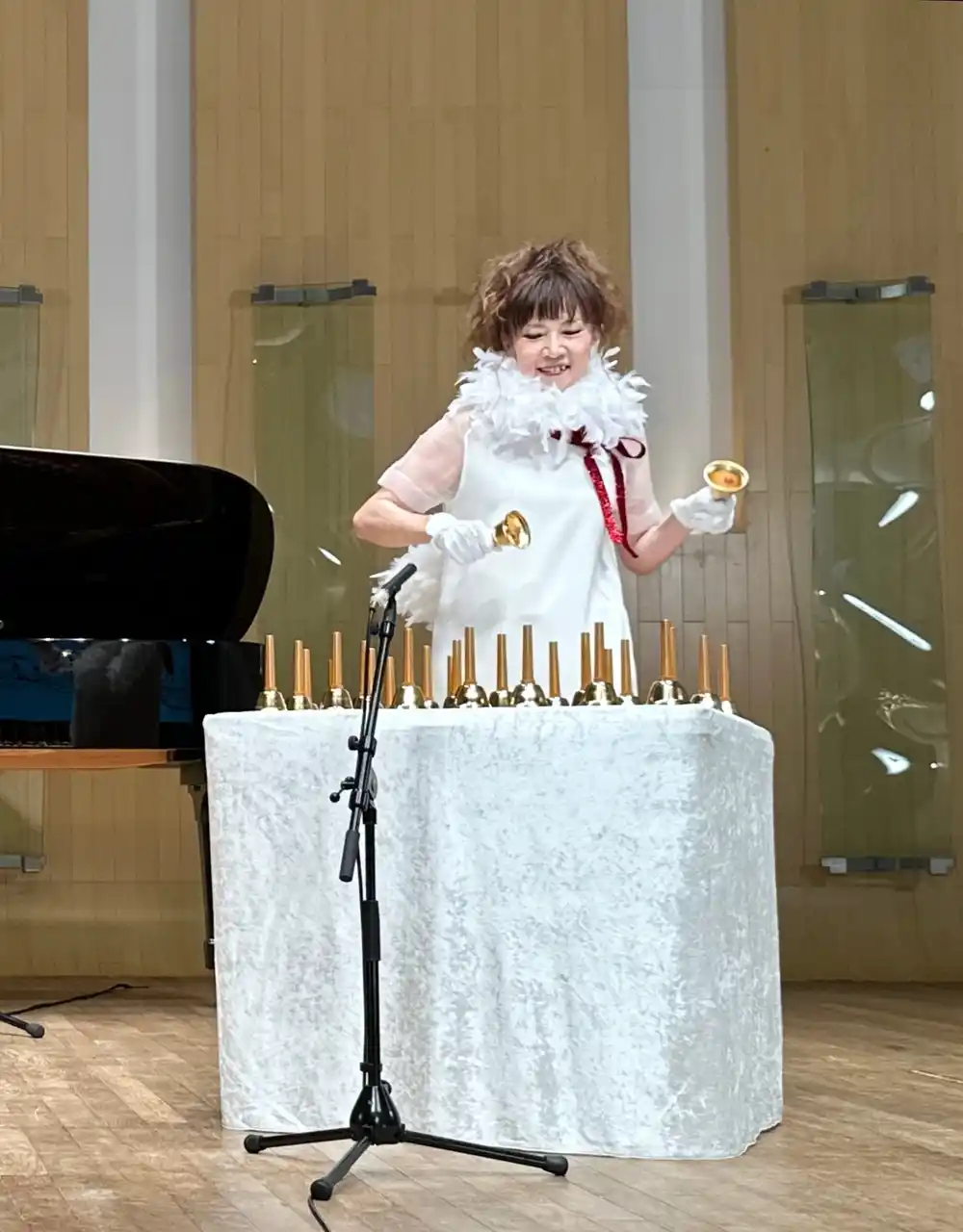 【M.B.club】 ミュージックベルの第一人者「M.B.club 代表KEIKO」ミュージシャンとの共演・芸人企画・アーティスト演奏サポートなどメディア出演に関するお問い合わせに対応しています