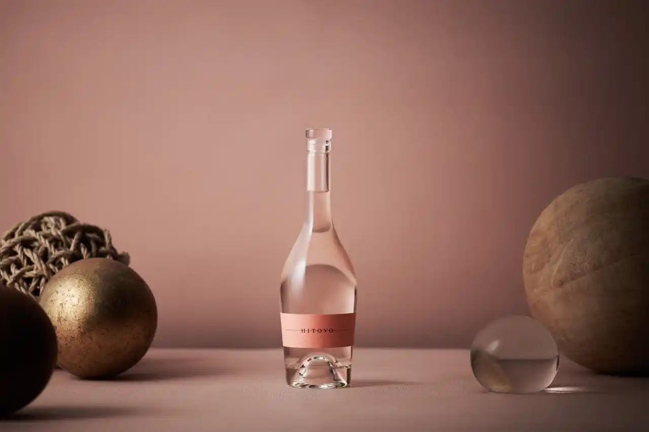 HITOYOから、15年甕壺熟成の麦焼酎「HITOYO Spica」誕生。抜群のセンスと直感力を宿す、577本限定のアロマティックな一本