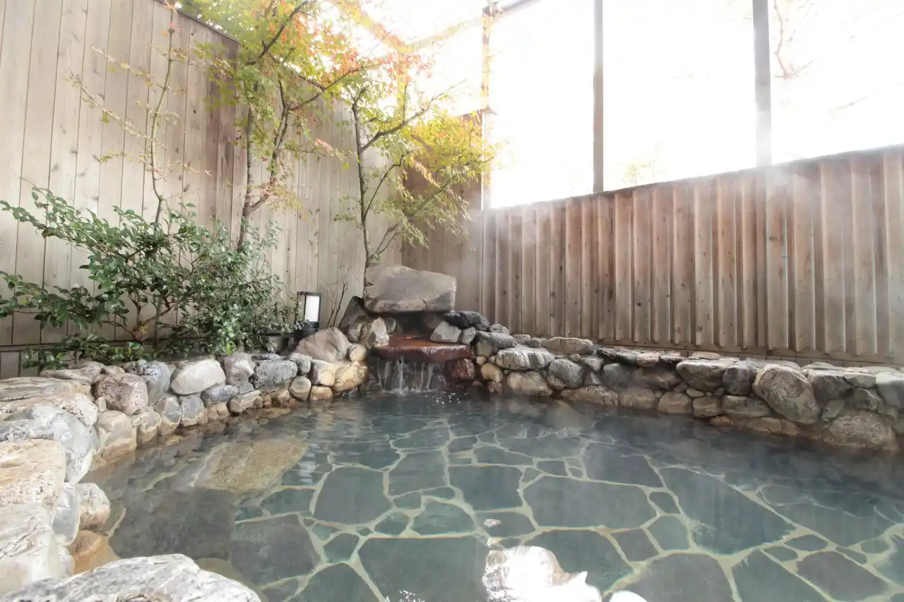 【一般社団法人日本RV協会】 車中泊施設「RVパーク」が新たに4件開設！自然の中で癒さるRVパークが全国に拡大中！