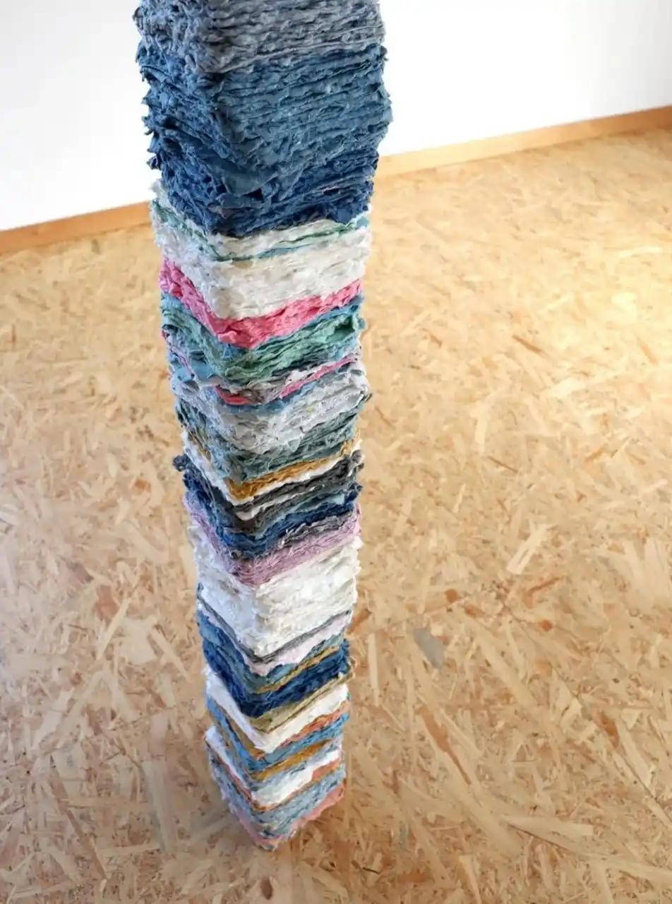 【公益財団法人八王子市学園都市文化ふれあい財団】 舟の上で