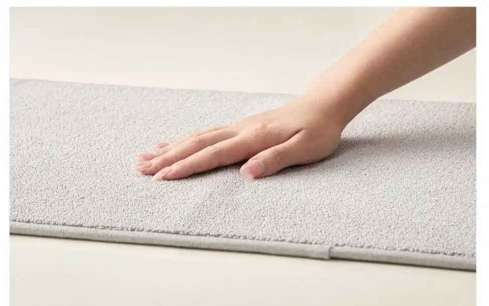【株式会社ニトリホールディングス】 吸水速乾でお手入れ簡単！使い心地と機能性が両立した「マイクロファイバー素材×メッシュ構造」のバスマットを新発売