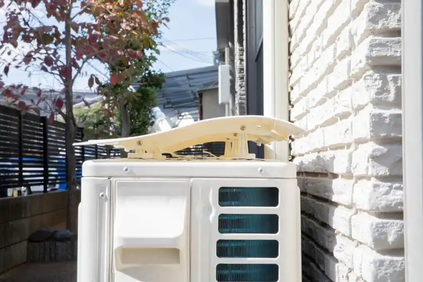 脚付きで通気性アップ