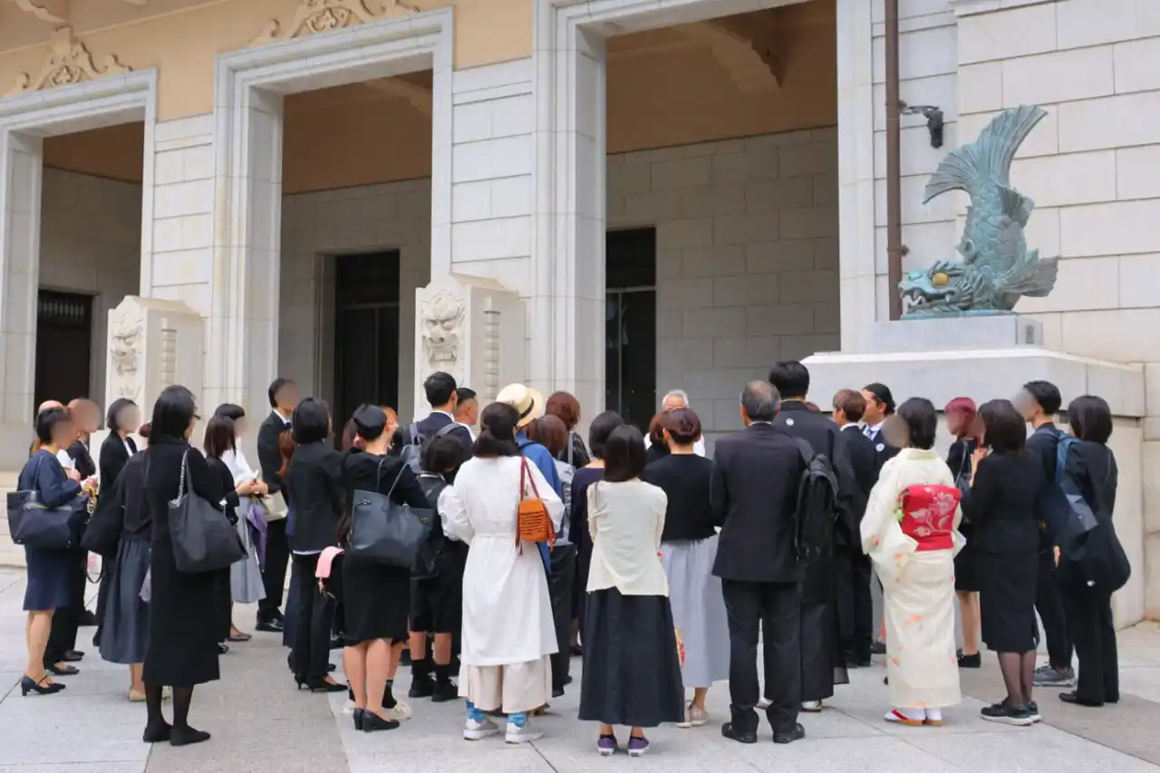 赤塚國學塾、8月12日に靖国神社で正式参拝と講演会を開催｜小学生から高齢者まで総勢50名が参加