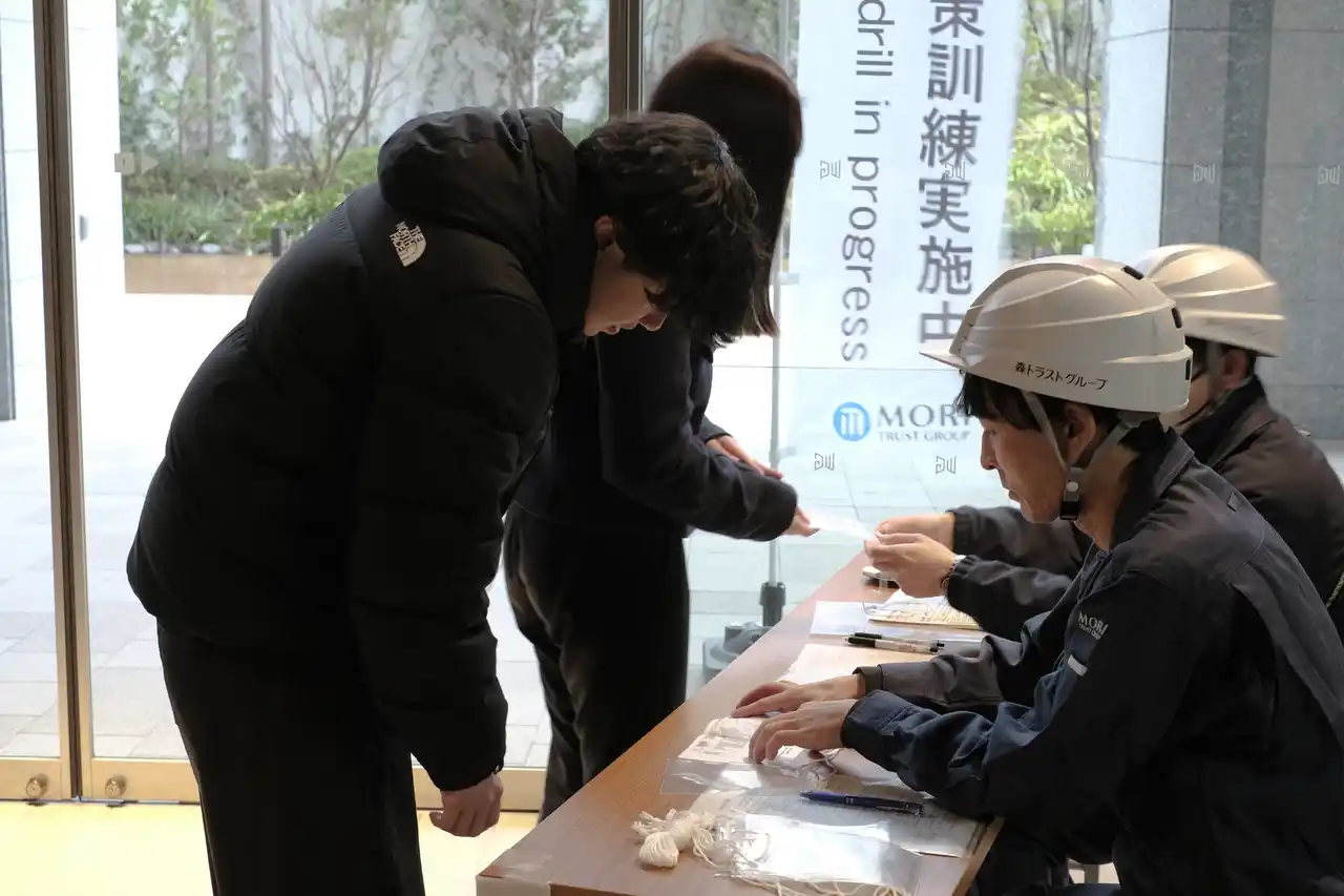 【森トラストグループ】 赤坂トラストタワー竣工後初　春季総合震災訓練のご報告