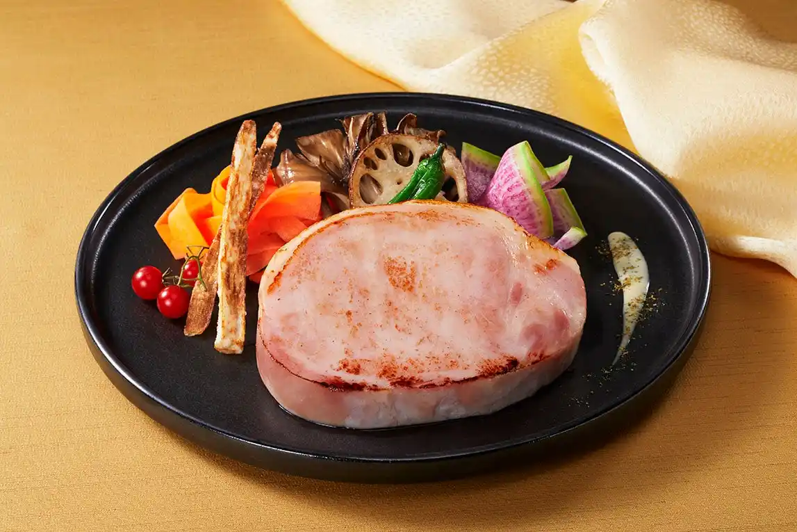 【伊藤ハム】 食べ応えのある「贅沢な厚切りハムステーキ」を新発売