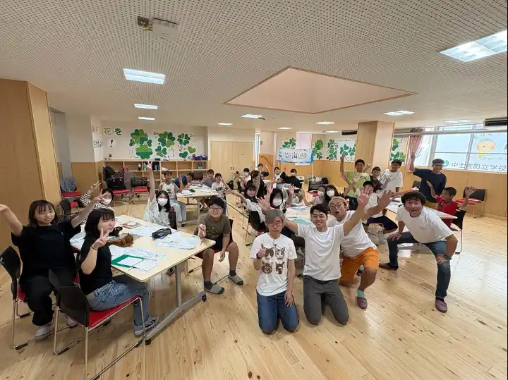 【ソーシャルアクションネットワーク】 高知の海を未来へ！お笑いコンビ「ツーライス」が小学校で出前授業を実施　海洋問題から高知の海の生態まで楽しく学ぶ【ツーライスと高知の海を学ぼう！】 を開催しました！