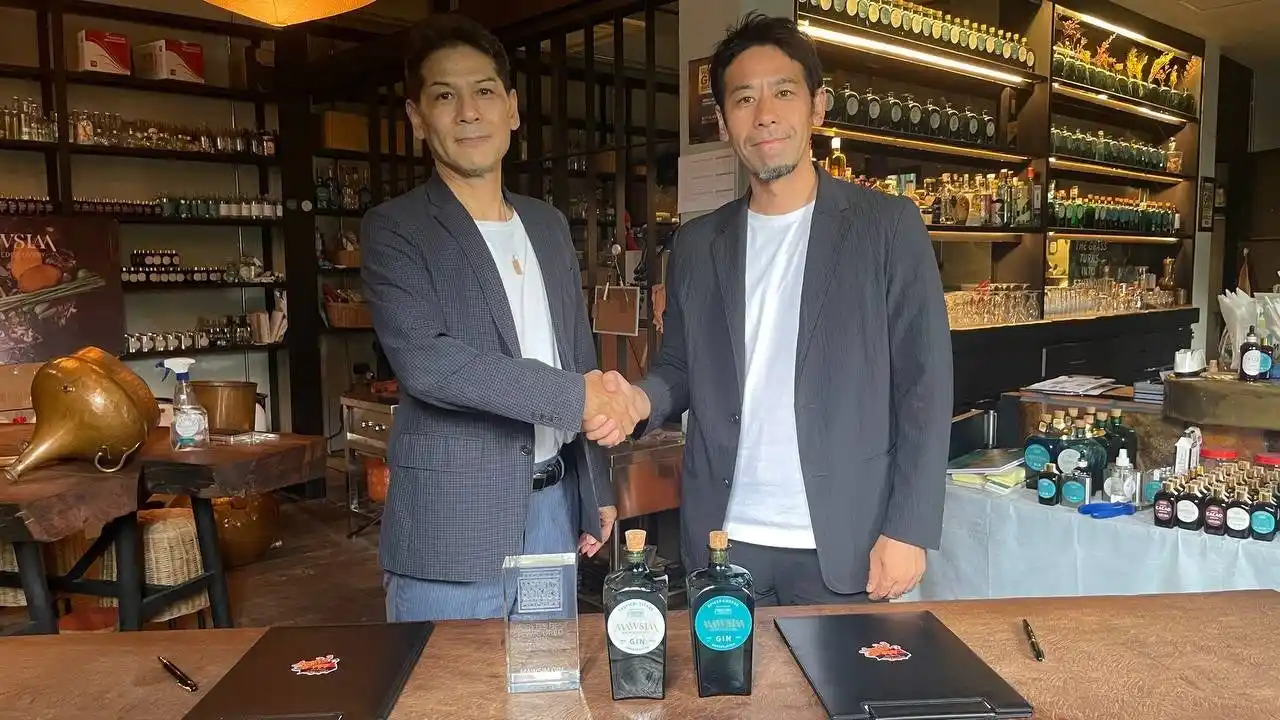 アンコールタイガーFC、カンボジア発クラフトジン「MAWSIM」との公式パートナーシップ契約を継続！