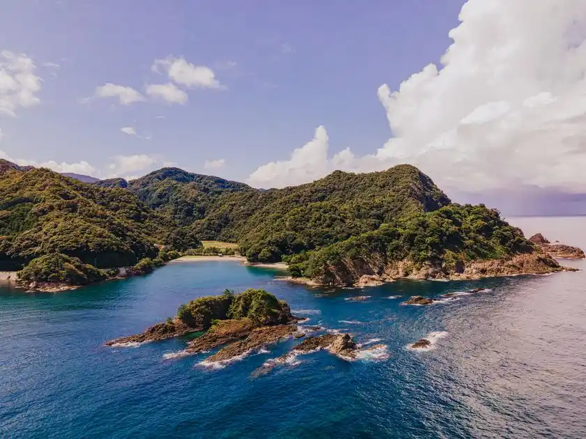 三田浜の自然に抱かれたSanatonの舞台