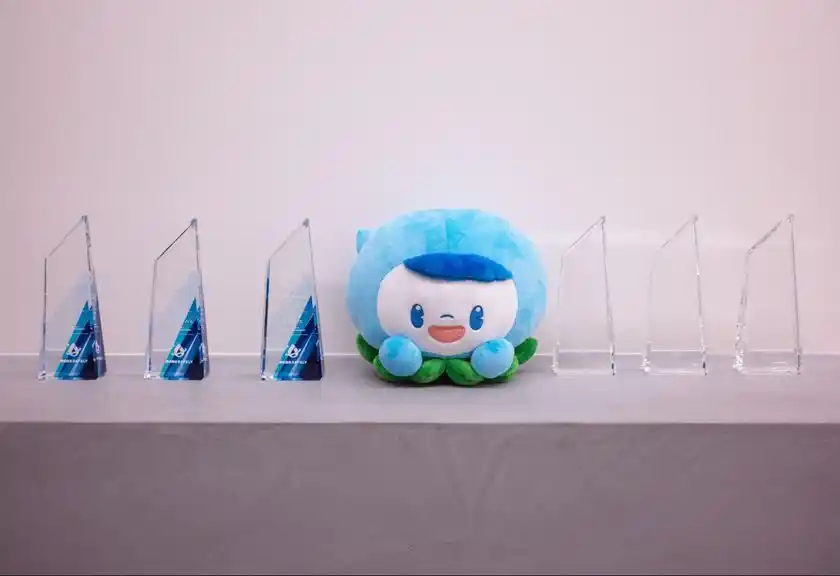 トイたんとトロフィ(2)