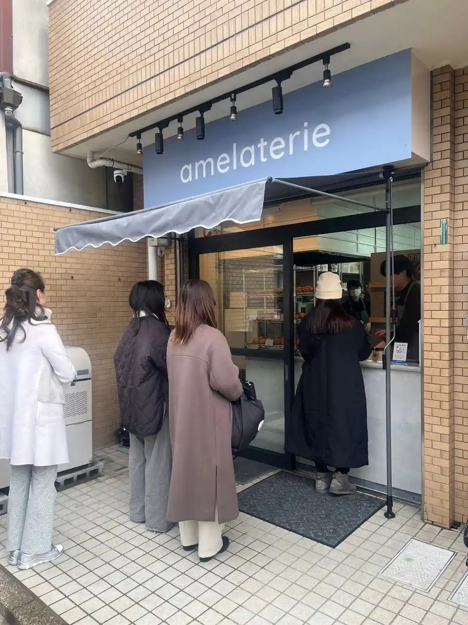 【株式会社amelaterie】 広島・吉島町にクロワッサン専門店オープン。SNSで話題のパティシエあめくんが手がける本格発酵バターの味を全国へ。