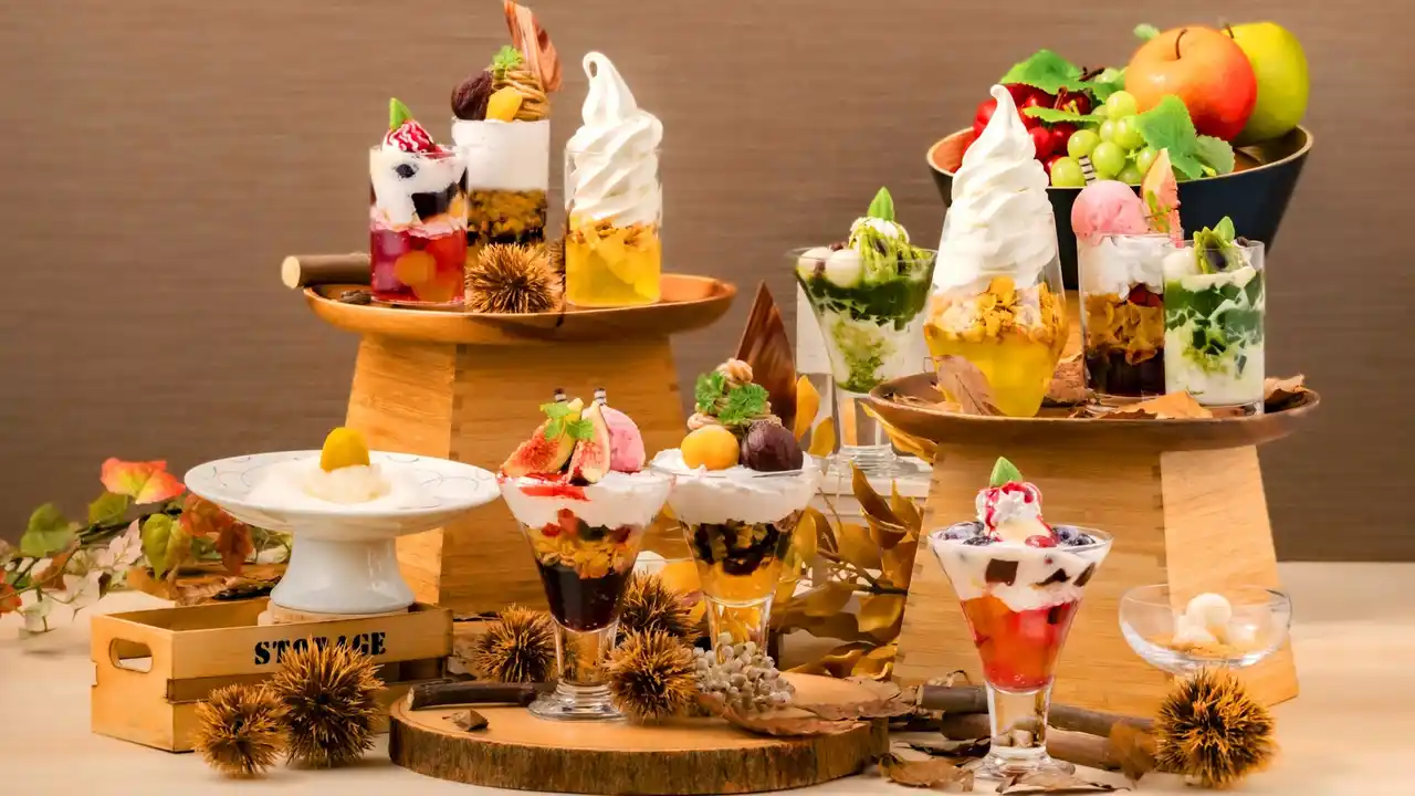 【福岡サンパレス ホテル＆ホール】こだわりパフェをお好きなだけ　Autumn loves Parfait ～秋のパフェ食べ放題～