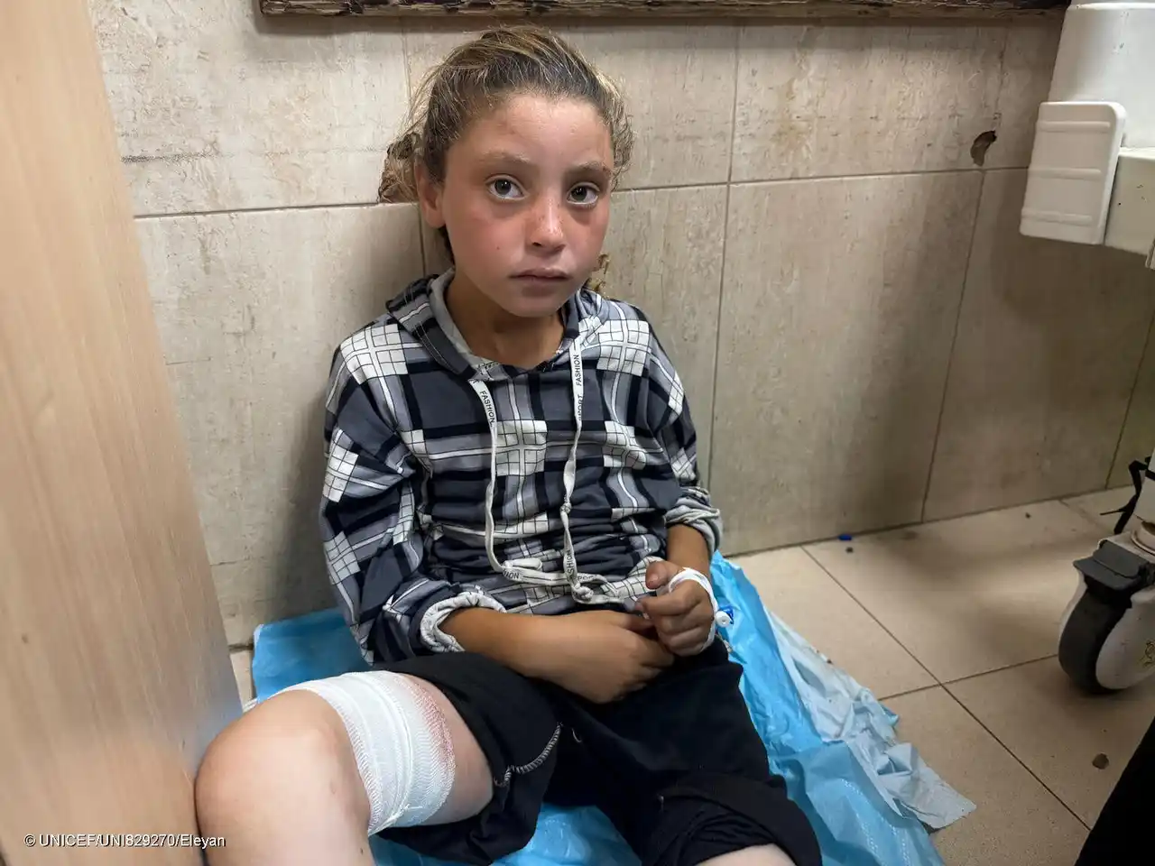 【公益財団法人日本ユニセフ協会】 ガザ地区　物資配布待つ子どもたち、攻撃により死傷　ユニセフ事務局長「許すことのできない行為」 【プレスリリース】