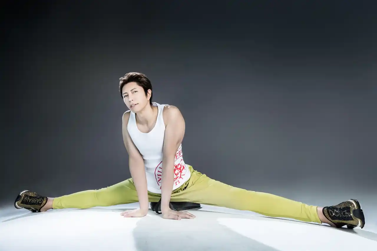 【GACKTキレイプロジェクト】 全人類のキレイを加速させる！「GACKTキレイプロジェクト」から、GACKT氏監修・新時代のストレッチアイテム　「エクストラクッション」を新発売