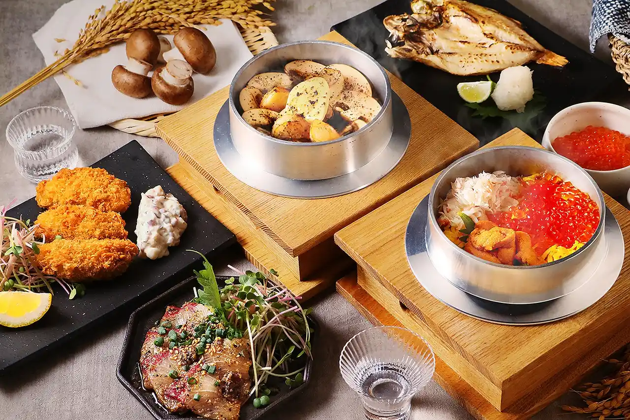 【株式会社ポトマック】 香住産ずわいがに、生うに、いくらを贅沢に使用した三宝釜飯など冬の季節においしい限定の逸品をご用意。「黒十（コクトウ）」で12月4日より。