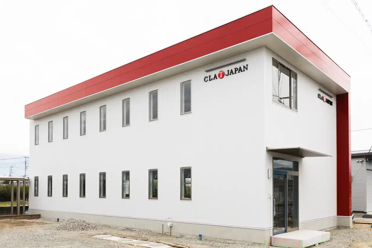 【株式会社フォーカス】 過去最大18名の新卒入社に備え本社移転「社長室なし」「若手主導」で進めるオフィス改革外国籍社員13名を迎え入れる、世界標準のオフィス環境