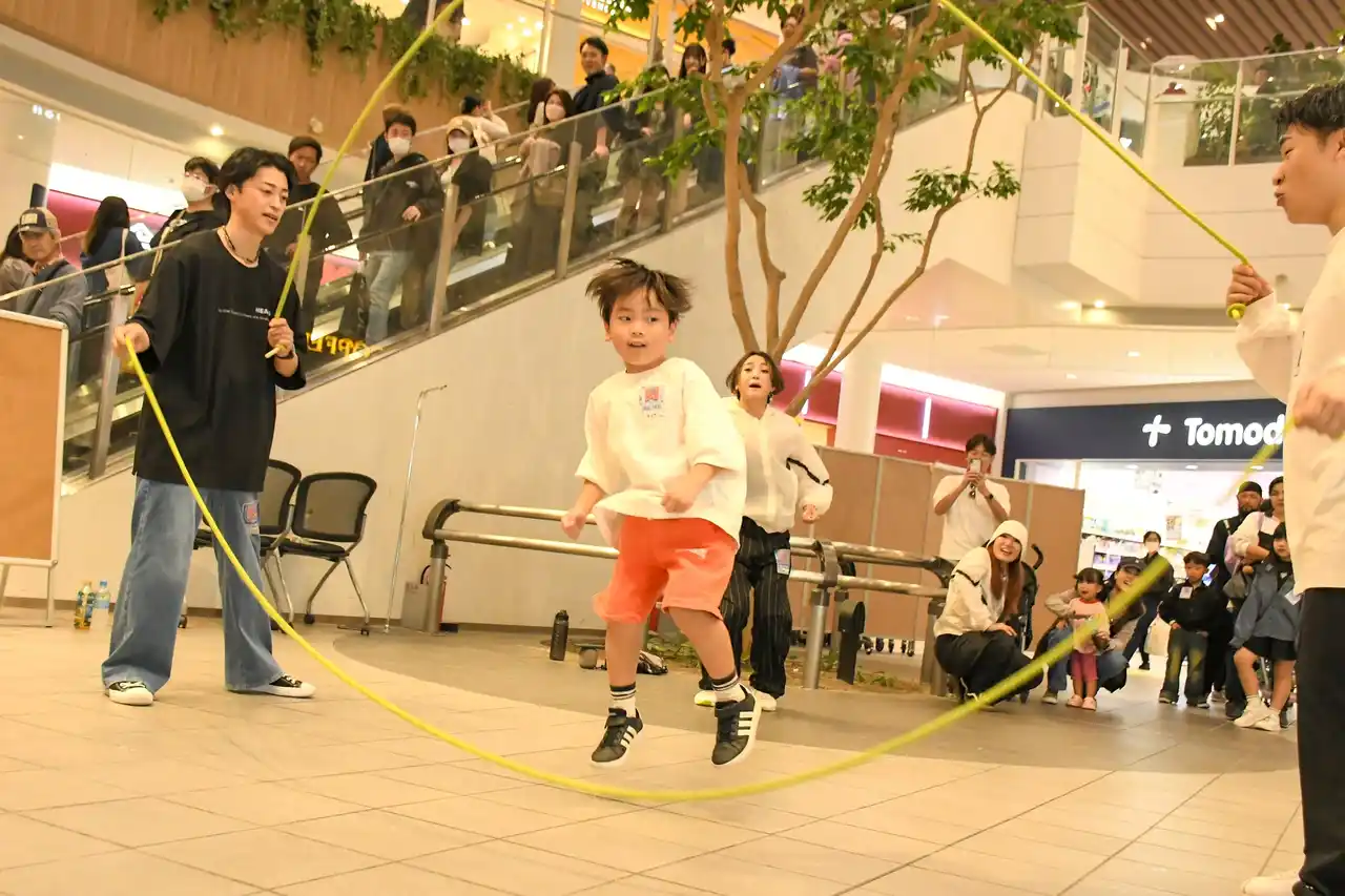 【株式会社MoveX】 『ミッション！クロススポーツ大作戦』君はすべてのミッションをクリアできるか？横浜でブレイキン、ダブルダッチ、スラックラインに挑戦！【8/9～】