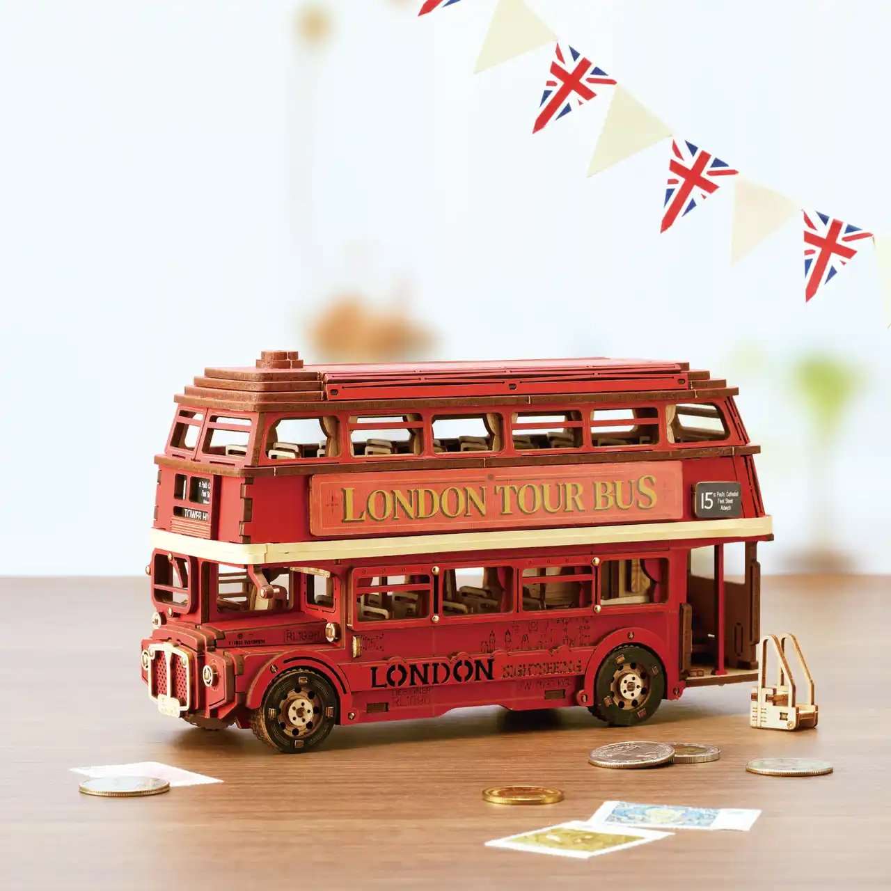 DIYキット「つくるんです(R)」に『ロンドンバス』が新登場!