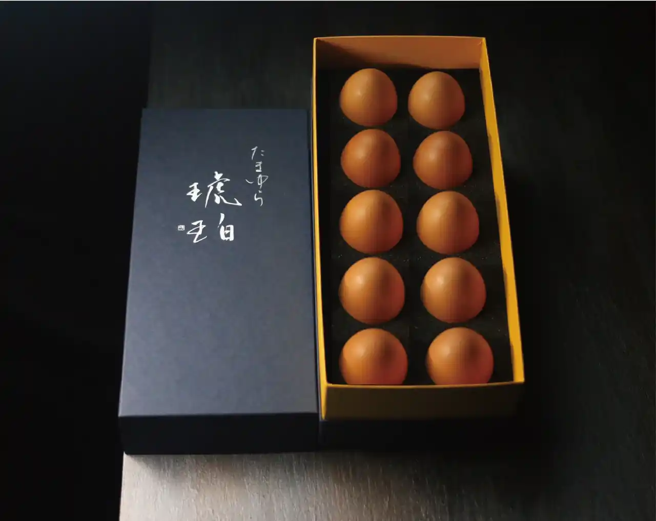 東京メトロの中づり広告に愛知県の高級卵が登場