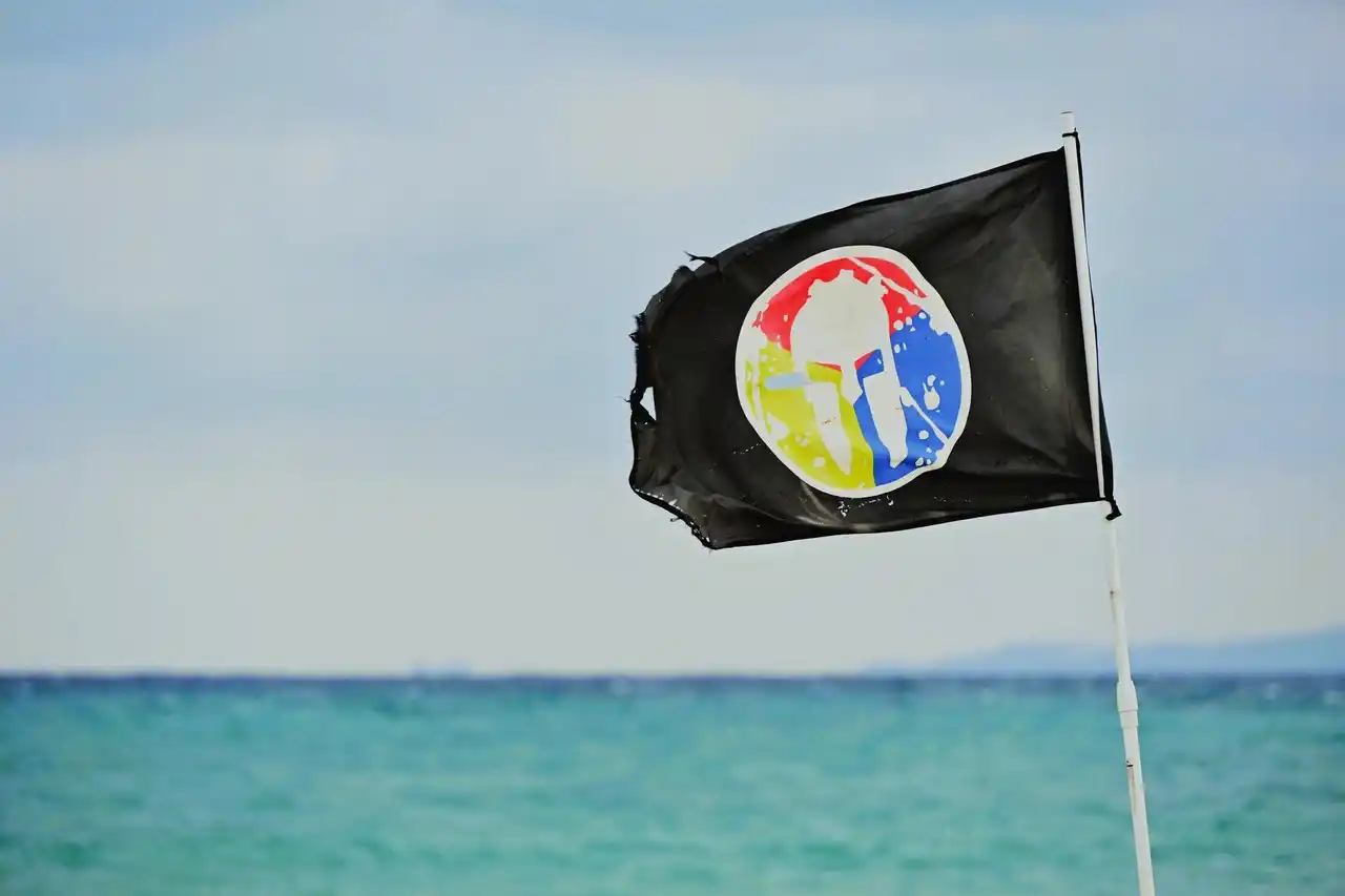 【株式会社SRJ】 “走って笑って、泥だらけ。” 家族も楽しめる『SPARTAN RACE in OKINAWA 2025』7/14~エントリー受付開始のお知らせ