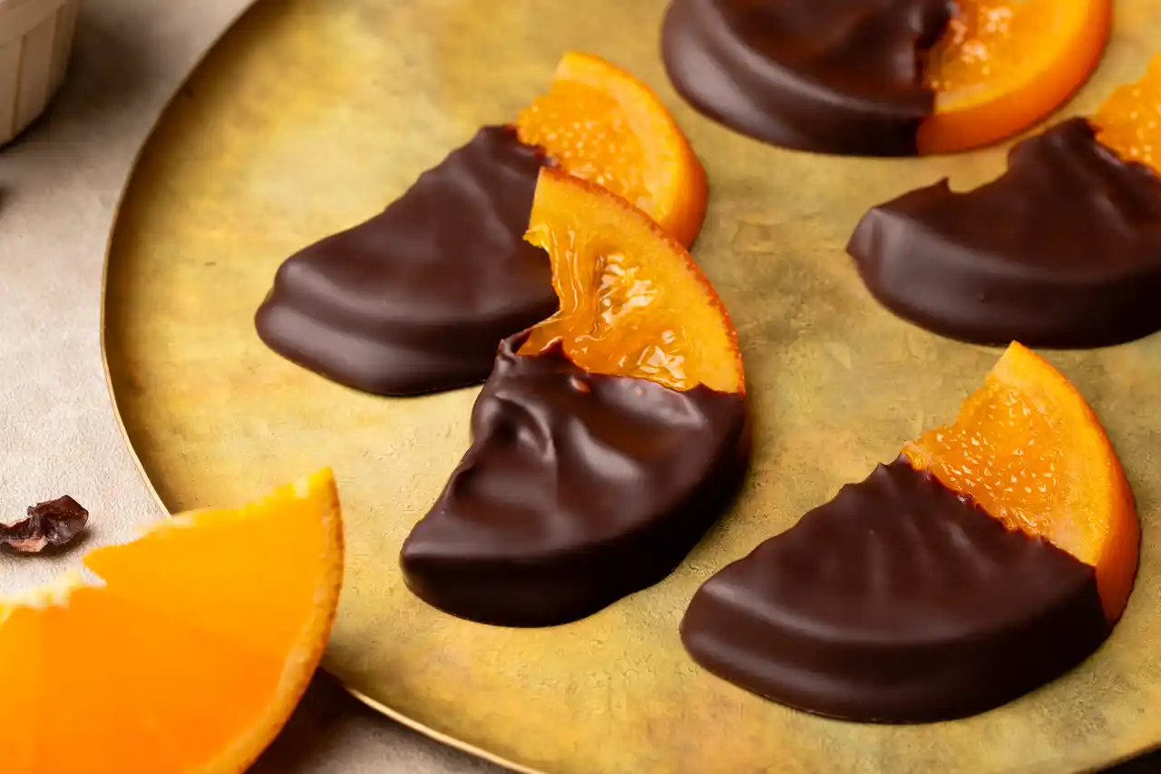 京都のチョコレートブランド「dari K」が、オランジェット専門家「オランジェット橋本」氏とコラボ。国産オレンジの「オランジェット-清見-」をMakuakeにて先行販売