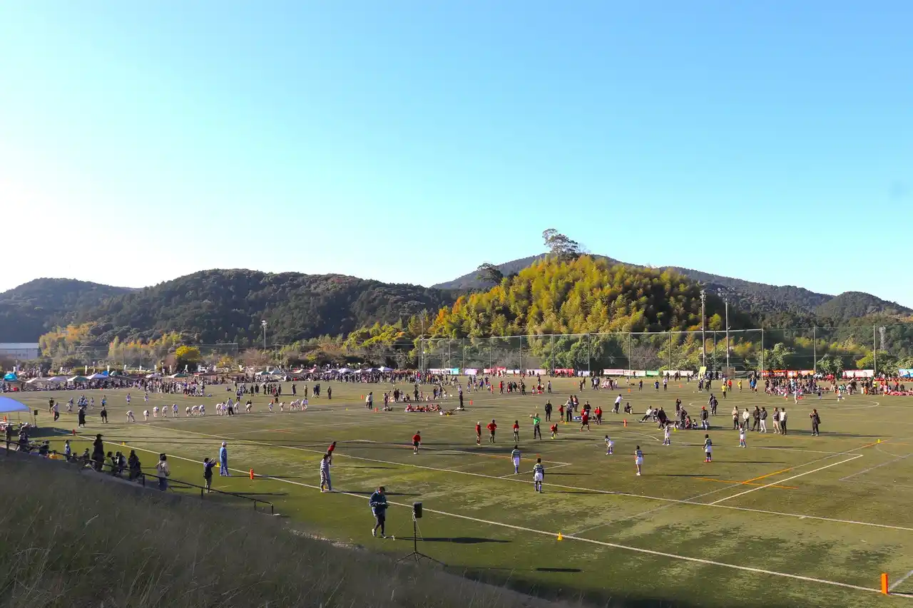 【株式会社 堺整骨院】 堺整骨院グループが「第21回 むなかたキッズセブンラグビー大会」に救護トレーナーとして参加しました！