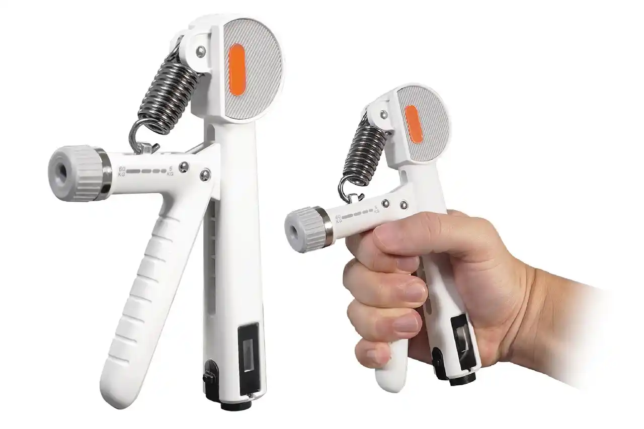 【株式会社ハック】 濡れたカッパどうしてる？即収納でバッグの中も清潔キープ！通勤通学も快適な「速乾レインウェアケース」が1月新発売