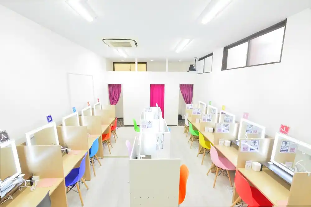 「加瀬のパウダーラウンジ」をリニュアルオープン！SNS配信にも便利な個室“VIPルーム”登場！