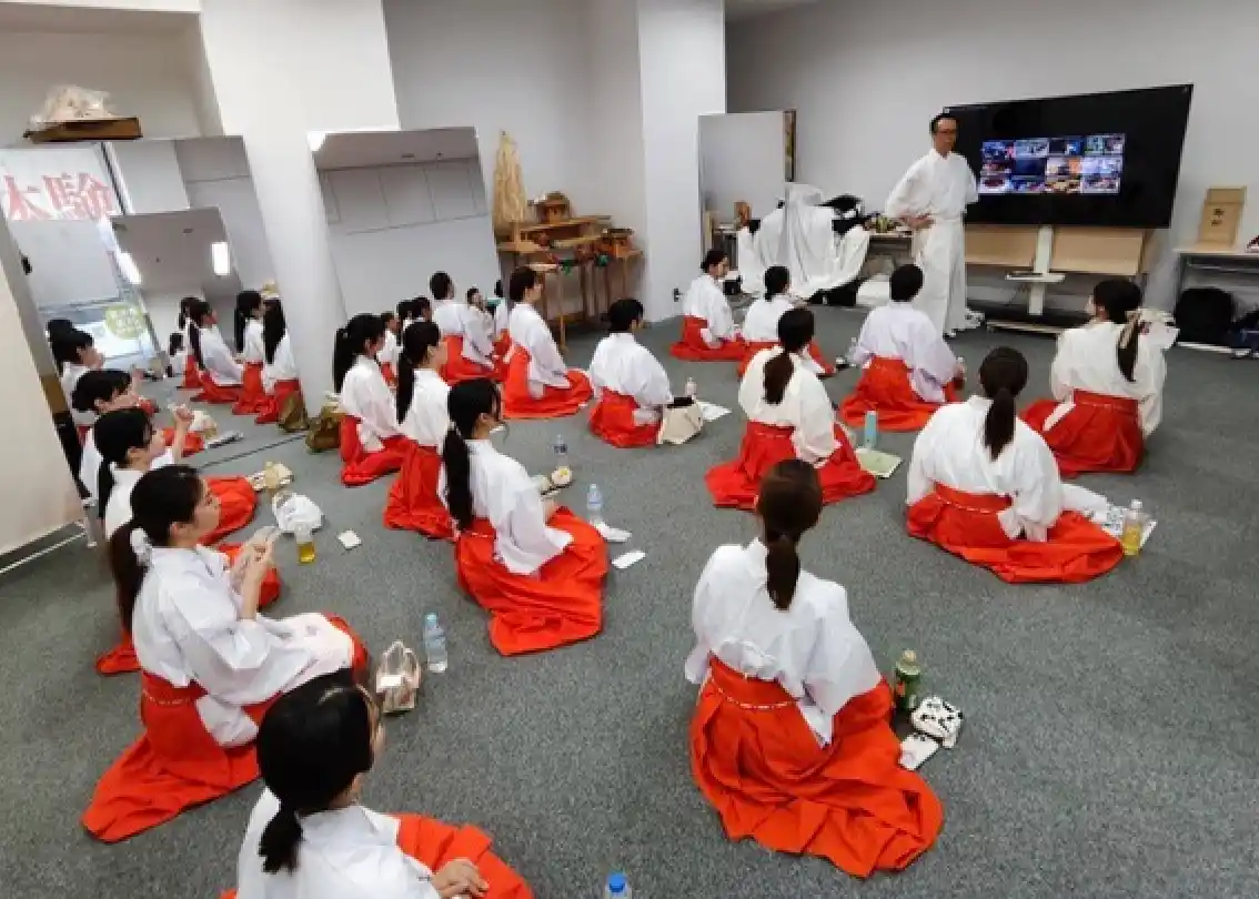 【日本文化伝承協会】 奉納舞を通じて見つめ直す、日本人の原点。吉野（奈良県）・高千穂（宮崎県）での奉納を経て、次世代へ手渡す日本の精神文化と和み溢れる社会のかたち。