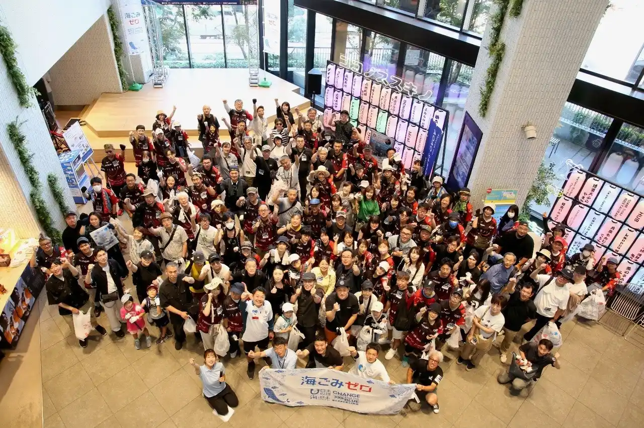 【ソーシャルアクションネットワーク】 街も海クリーンに。世界一きれいな歓楽街を目指す。「SUSUKINO CLEAN OCEAN PROJECT」類さんと総勢150名で昼のすすきのごみ拾いを開催しました！