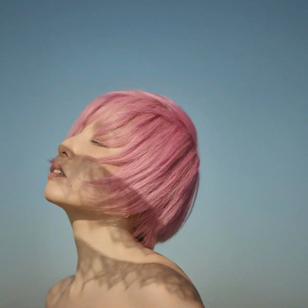 【The Orchard Japan】 世界で活躍するソウルシンガーNao Yoshioka、新章の幕開け。MXXWLLとの共作「In the Rain」を2月27日にリリース