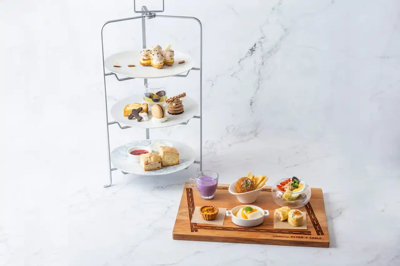 2025年秋限定！羽田エクセルホテル東急「FLYER'S Afternoon Tea」ここでしか食べられない「さつまいものミニ飛行機シュー」が登場