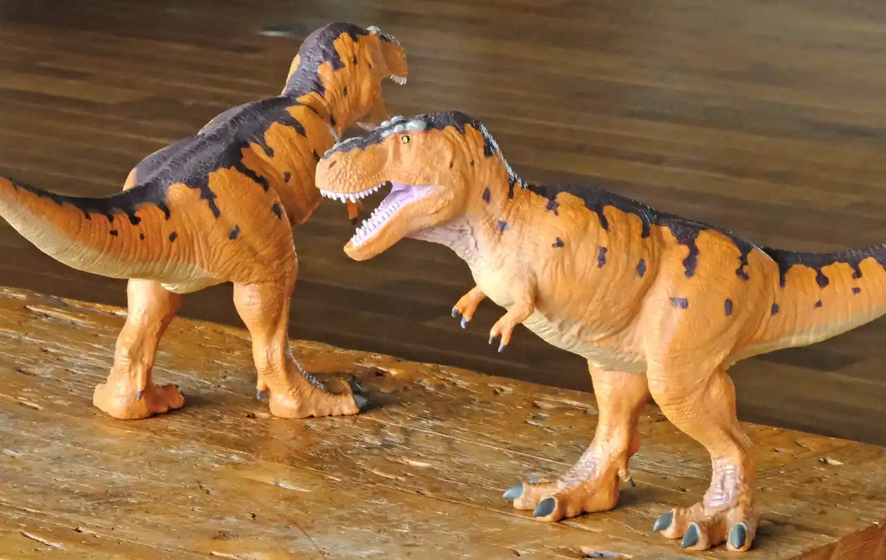 【株式会社フェバリット】 恐竜フィギュアの新時代へ「ティラノサウルス ビニールモデル マスタークラフトエディション」 誕生