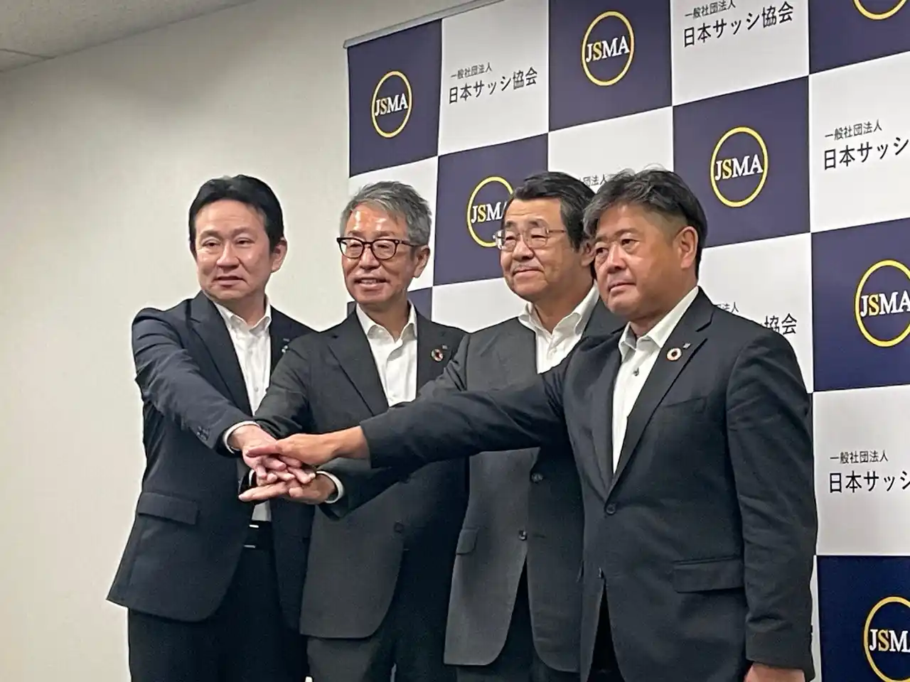 【一般社団法人　日本サッシ協会】 三協立山、不二サッシ、LIXIL、YKK APが一堂に集結！　　　　　 熱中症対策をはじめとした情報発信を目的とした「快適な住まい情報室」設立を発表