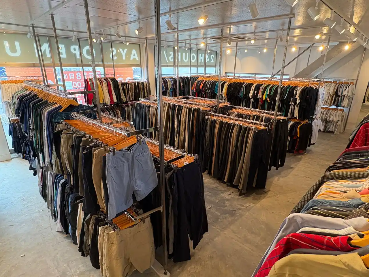 【株式会社JAM TRADING】 【STOPY史上最大店舗】7月18日(金)に7店舗目となる無人古着屋「STOPY 外環東大阪店」がオープン