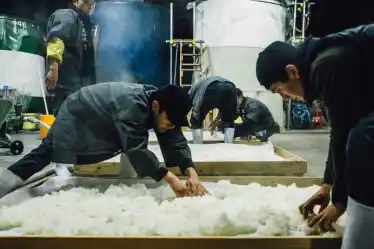 兵庫・多可町と丹波市で「発酵と健康」をテーマにした日帰りバスツアーを開催 ― 足立醸造 蔵まつり特別公開と山名酒造、里山ウォーキングを巡る旅（2026年3月20日（金）・21日（土））―