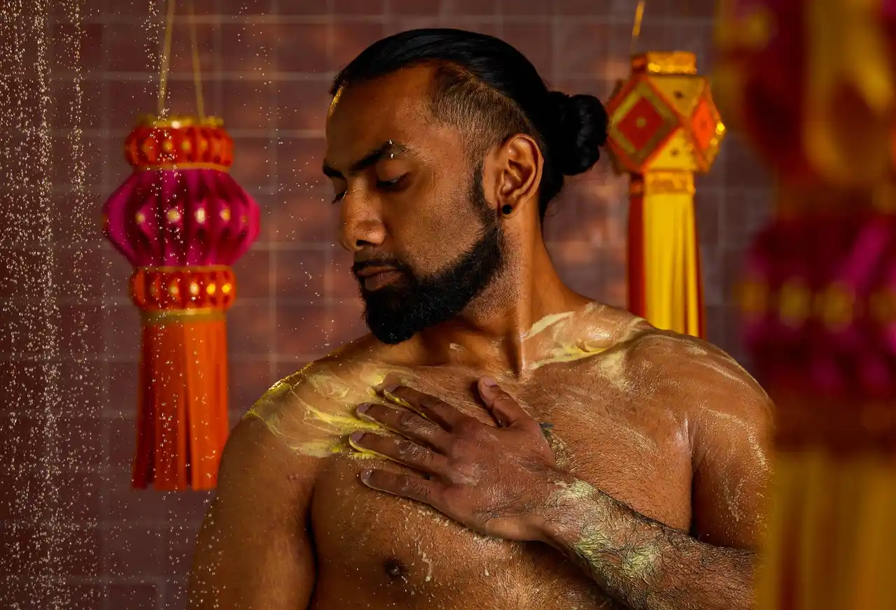 【LUSHプレスリリース】光の祭典「ディワリ」から着想ランゴリ模様のバスボムやマンゴーの香りのボディケアアイテムなど限定コレクション6種を8月28日（木）より発売！