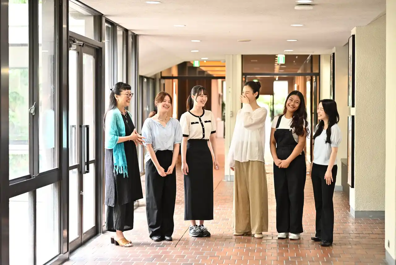 大阪女学院大学・大阪女学院短期大学　これからも、“女子大学として 『やかましい女性』 を世界に”