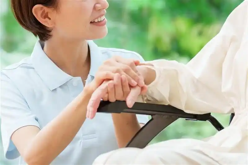 【YOMIKO】 YOMIKO、独自の「介護支援制度」を導入