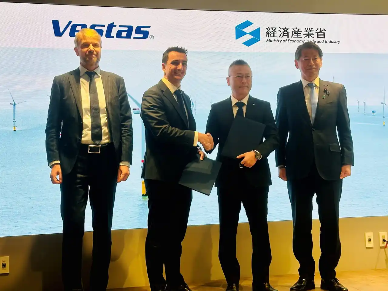 【NIPPON EXPRESSホールディングス株式会社】 日本通運、ベスタス社と風力発電設備の物流に関する協業覚書を締結