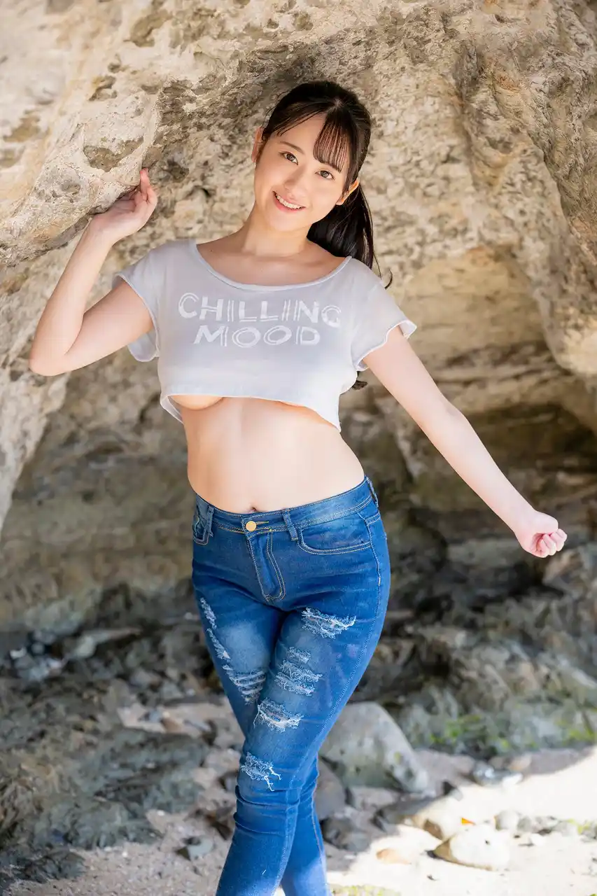 【4/26（日）書泉グランデにて発売記念イベントを開催！】あどけさなと色っぽさが共存！現役女子大生にしてセクシー女優のＪカップ美女・三木環奈