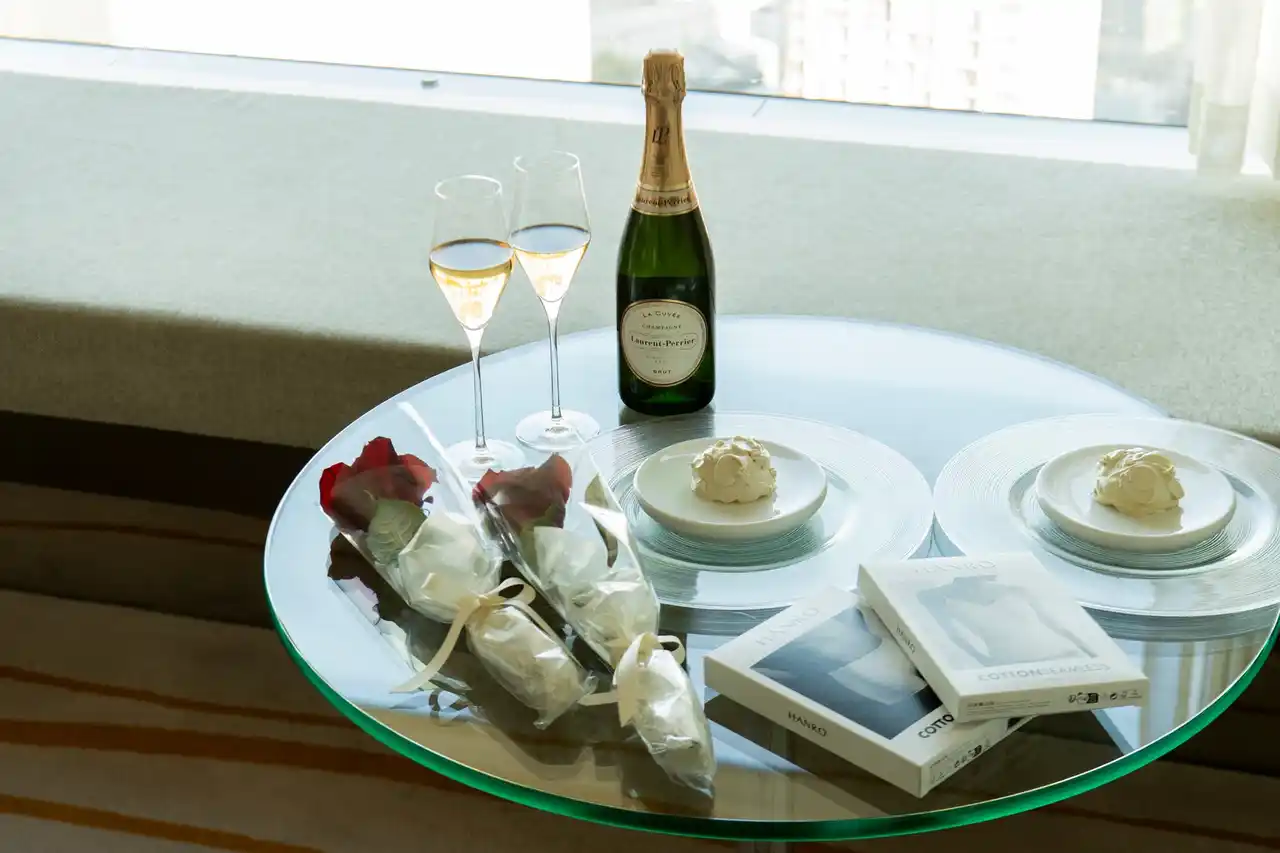 ザ・プリンスギャラリー 東京紀尾井町 ラグジュアリーインナーウェアブランド「HANRO」と贈るバレンタインやホワイトデーにもおすすめのステイプランを販売