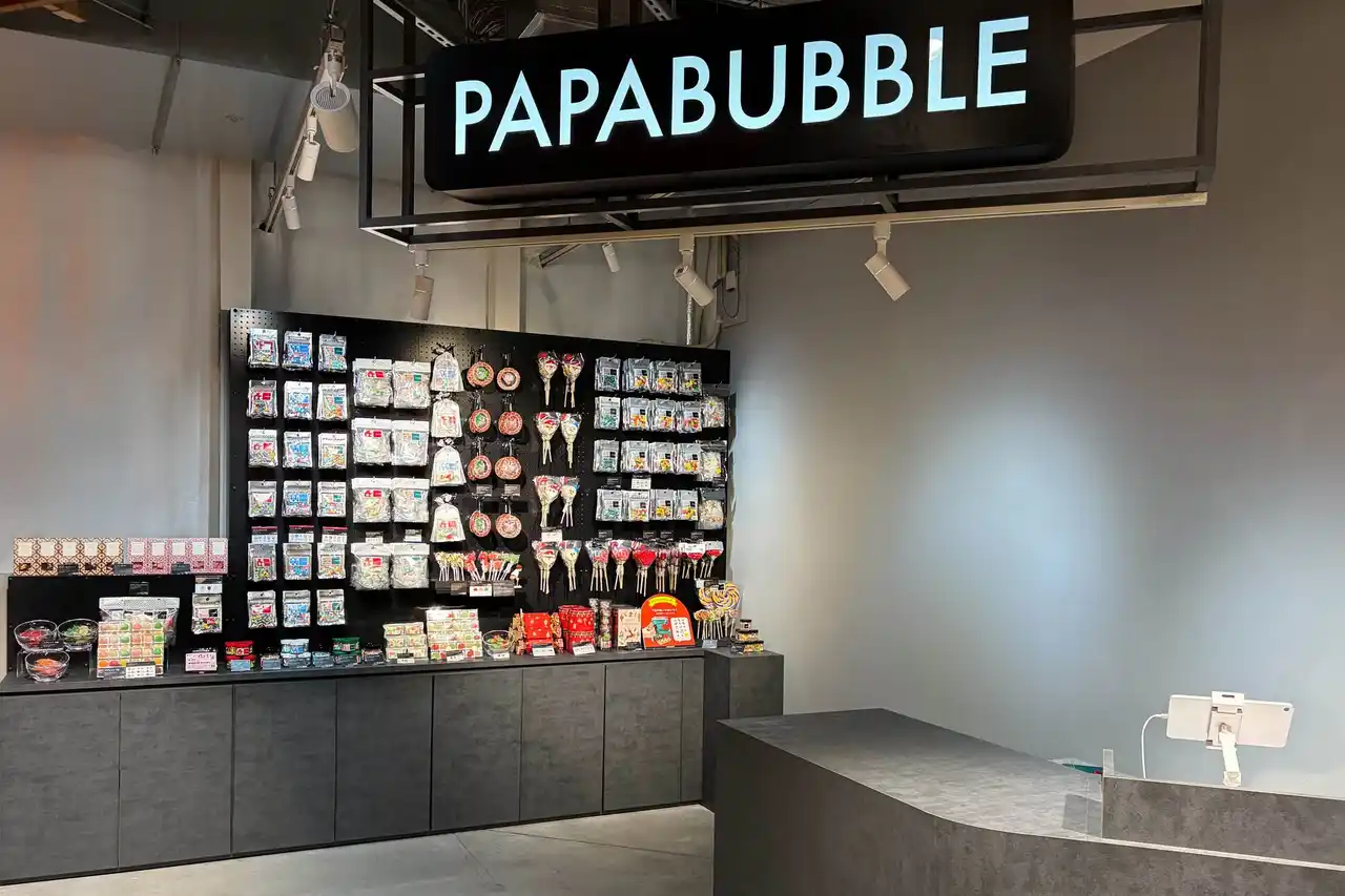 【株式会社PAPABUBBLE JAPAN】 PAPABUBBLEが愛知に3店目となるマルエイガレリア店を11月7日（金）にニューオープン　数量限定ハッピーバックも発売