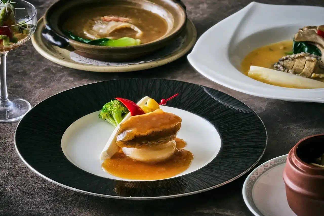 【品川プリンスホテル】高品質な韓国産 活蝦夷鮑(イケエゾアワビ)の魅力をホテルレストランのシェフが多彩なメニューでお届け