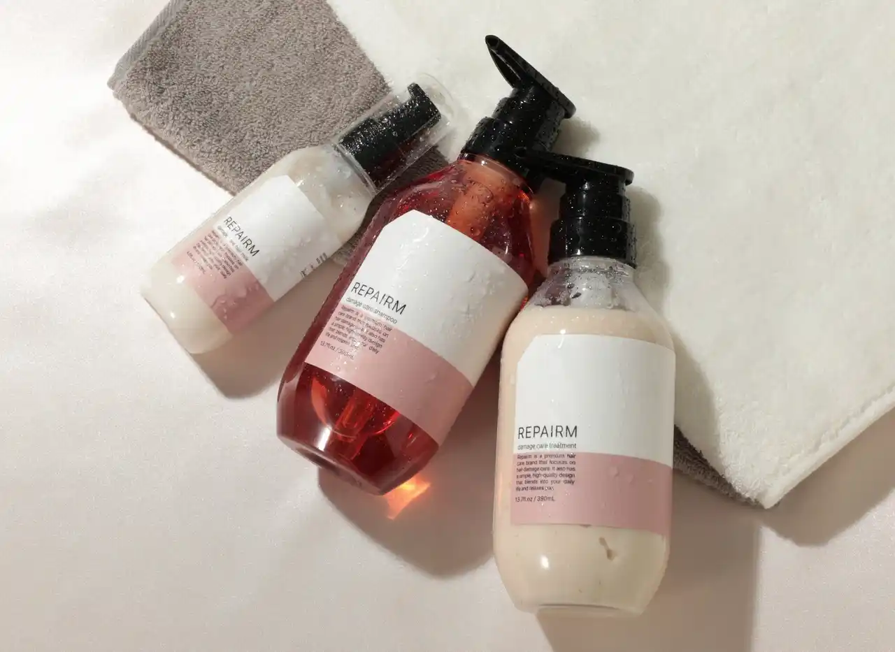 【株式会社AHBC】 【Amazon新生活SALE対象】〈新商品〉REPAIRM(リペアム)新ヘアケアシリーズ登場。シャンプー・トリートメント・ヘアミルク発売。髪の芯まで補修し、パサつきをケア。うるおいサラサラ髪へ