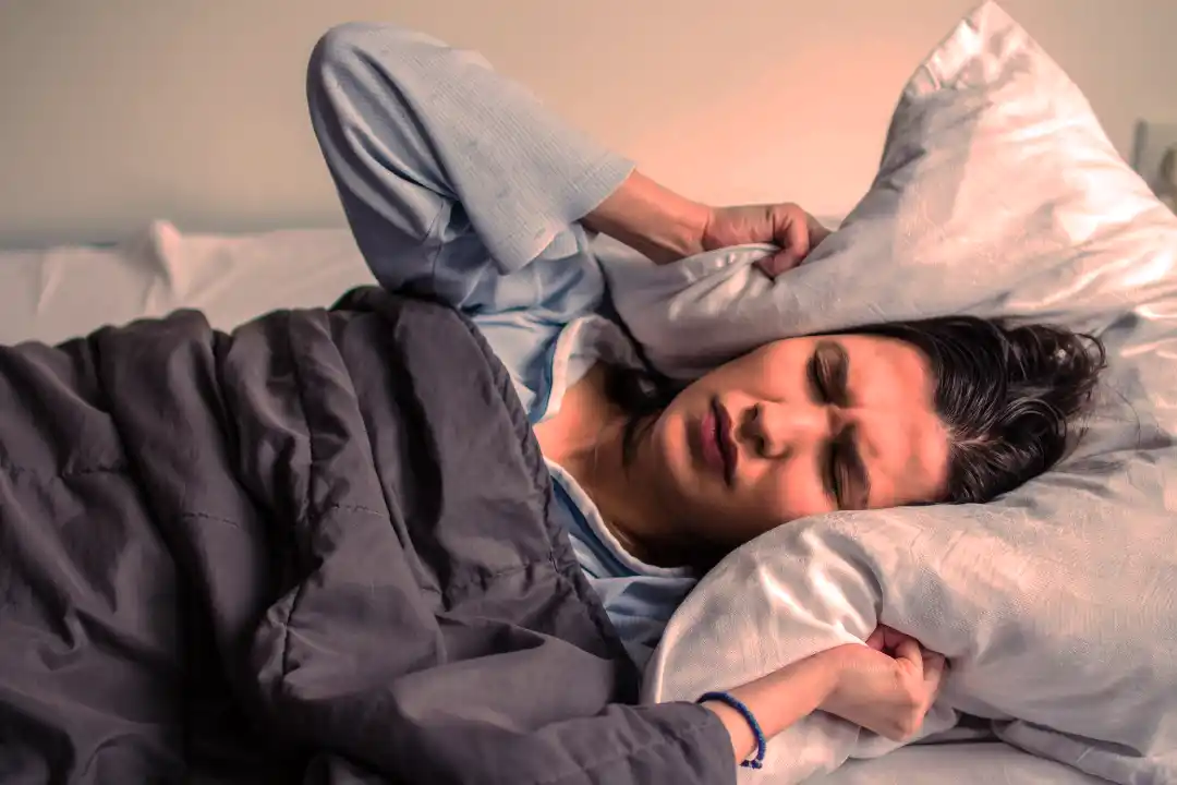 「寝ている間の熱中症」が怖い季節。エアコンの風も電気代も気にせず、家族の眠りを守りたいあなたへ。