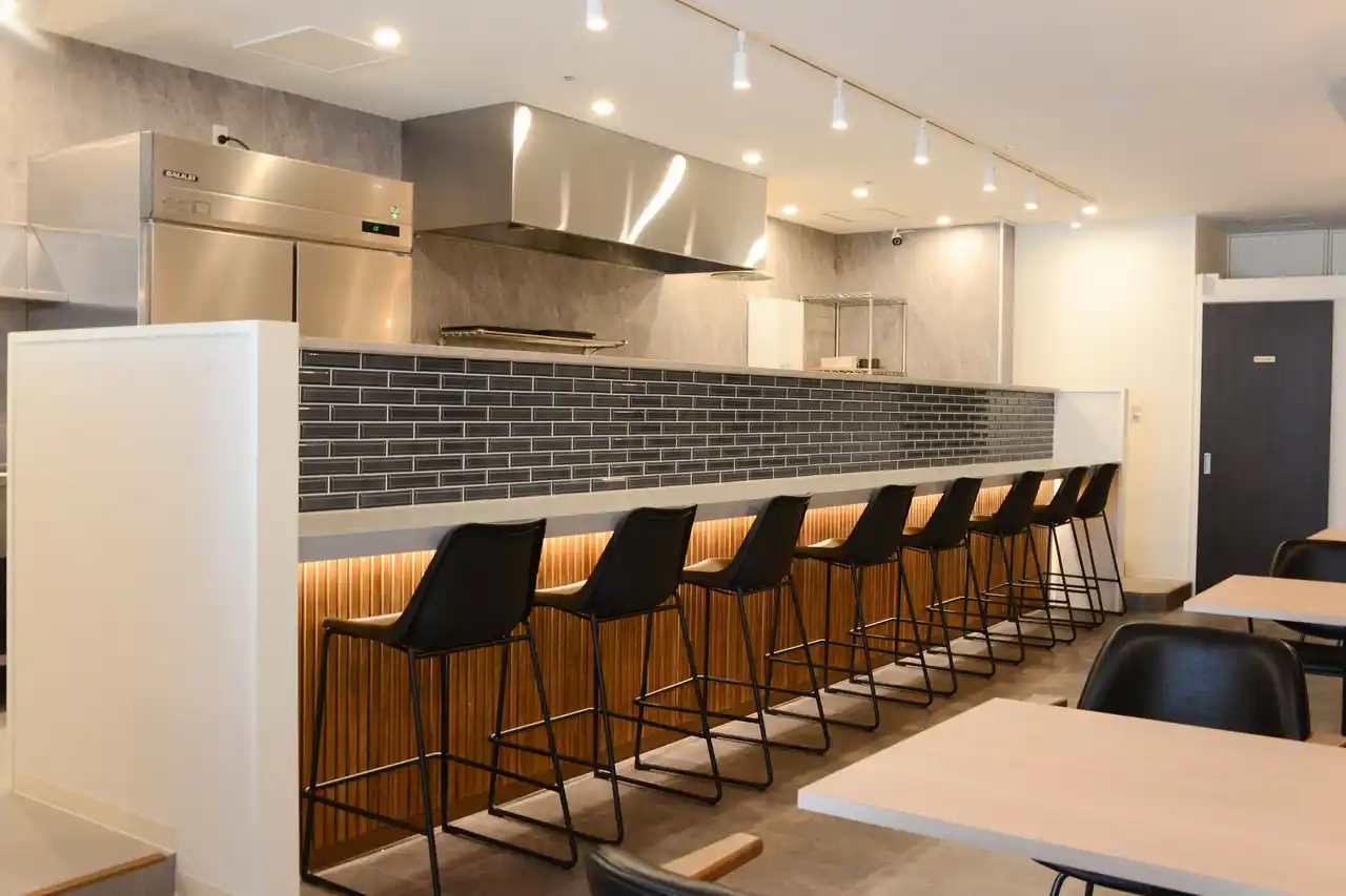 【奈良県生駒市】 奈良県生駒市初！観光案内所と、地域の新鮮野菜・おむすび等が食べられるカフェを併せ持つ施設IKOBA(いこば)が8月30日にオープン