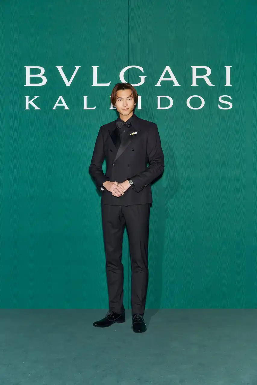 ブルガリの展覧会「ブルガリ カレイドス 色彩・文化・技巧」を祝したガラ ディナーに庄司浩平が登場