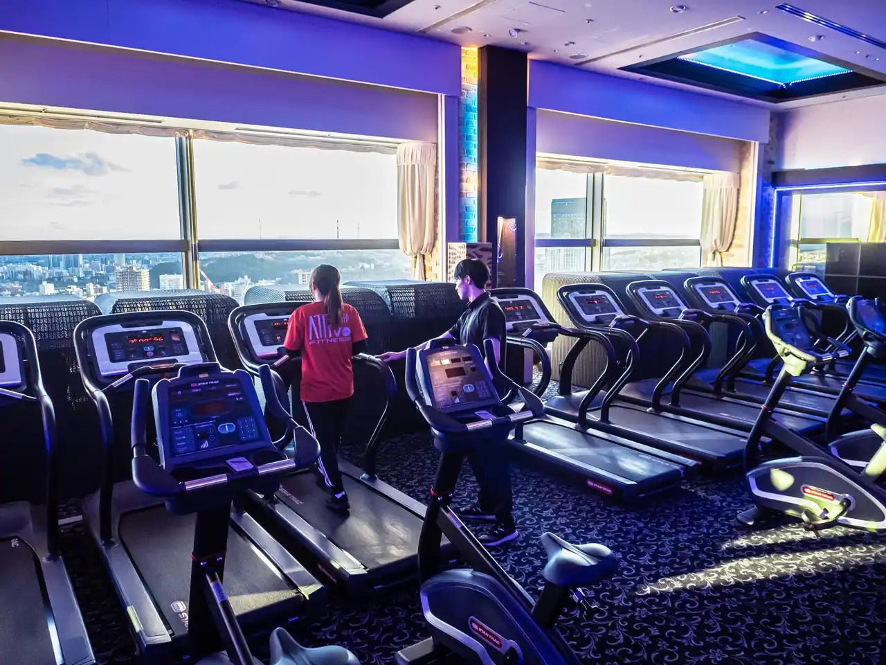 【株式会社ジーズニューコンセプト】 月50万円 “あなただけのジム”から、月会費3,000円の “みんなのジム”へ。